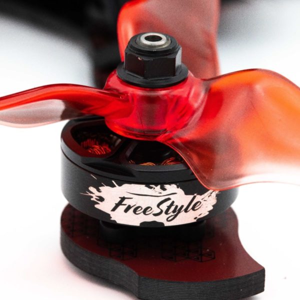EMAX BUZZ 5" 1700kv 6s BNF RTF Freestyle Drone (FrSky) - Image 10