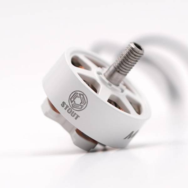 ETHIX Mr Steele Stout Motor V4 White