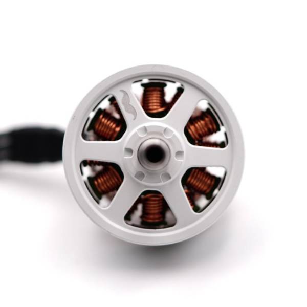 ETHIX Mr Steele Stout Motor V4 White 2 - Ethix