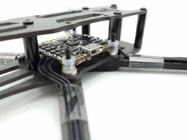 FETtec Mini AIO 15 amp - ESC & KISS Flight Controller 7