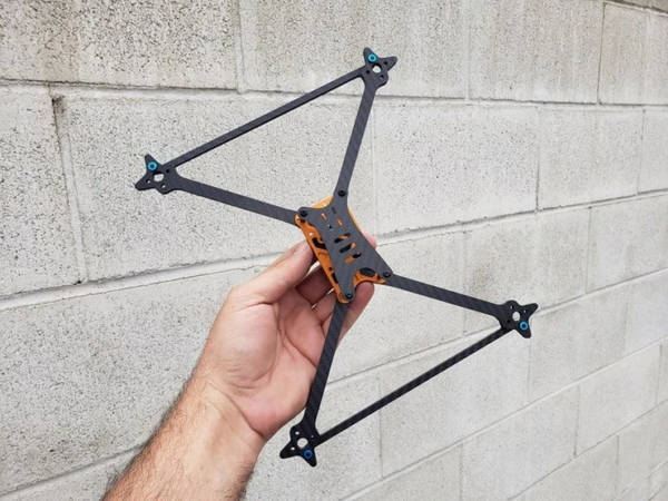 Hyperlite Floss 3.0 Long Range 7" Frame 2 - PyroDrone