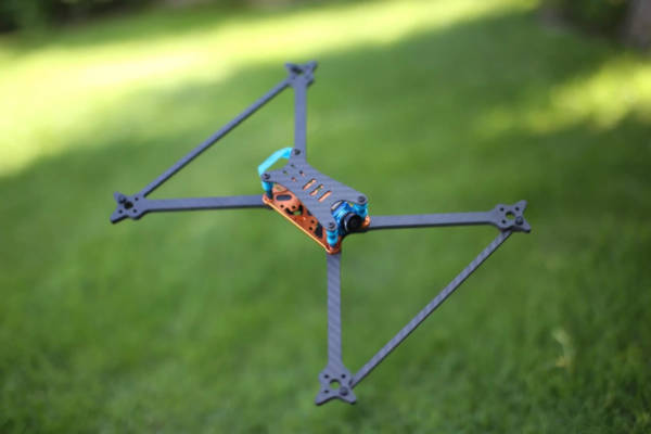 Hyperlite Floss 3.0 Long Range 7" Frame 1 - PyroDrone